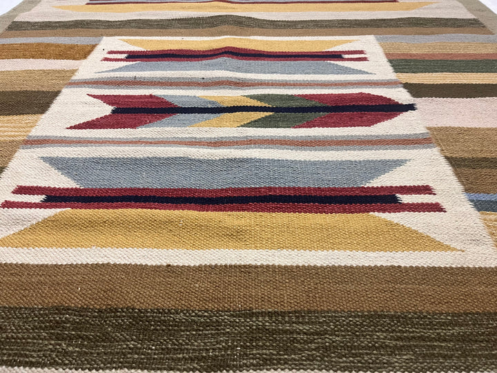 Vintage Swedish Kilim Rug 4’0" x 5’6”