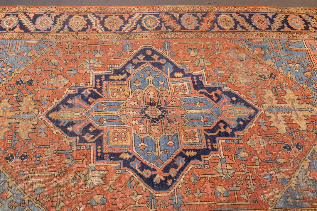 Antique Persian Heriz Rug 6'9'' x 10'3''