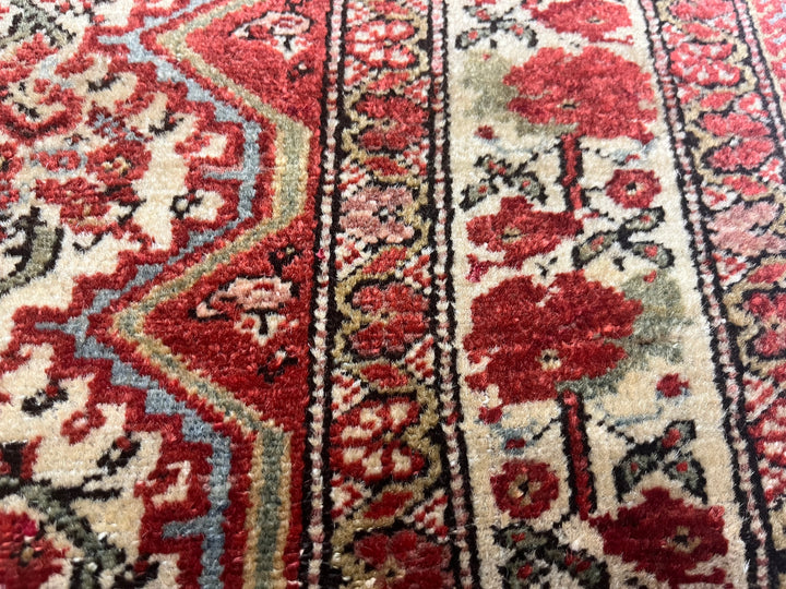 Antique Persian Mishan Malayer Rug 4'3" x 6’6"