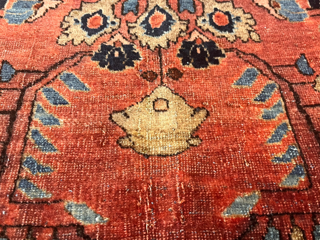 Antique Persian Sarouk Rug 2'8" x 5’0"