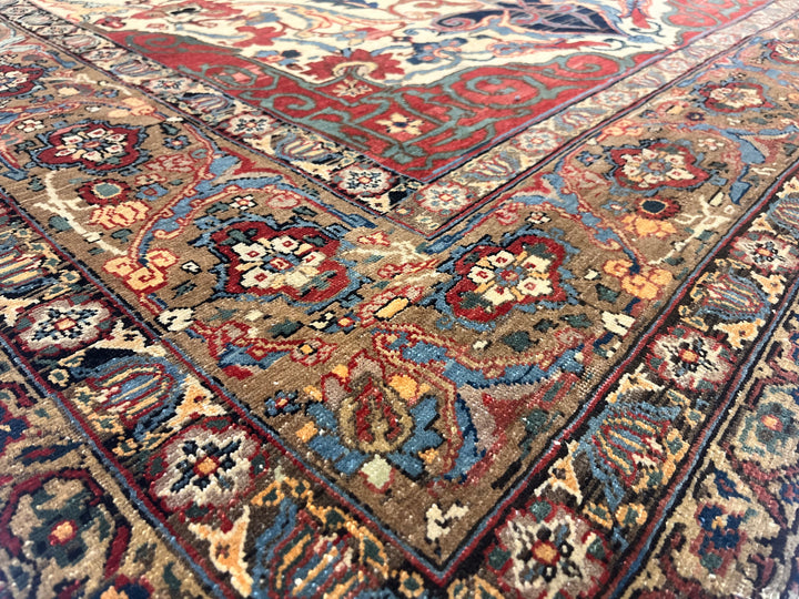 Antique Persian Lavar Kerman Rug 5'5" x 7’6”