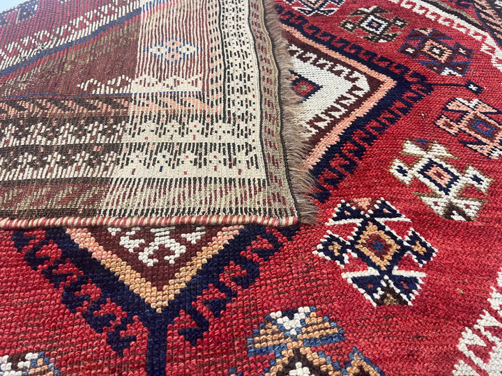 Fine Antique Persian Qashqai 4’3" x 7’3"