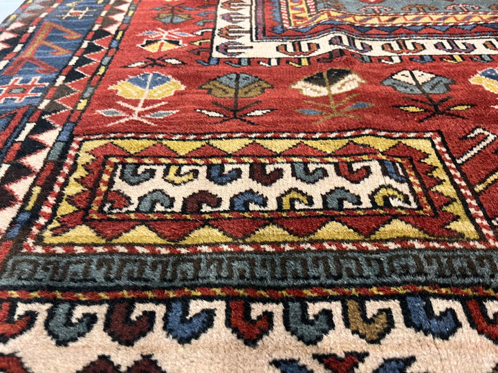 Fine Antique Kazak Wool Rug 5'1" x 7’11"