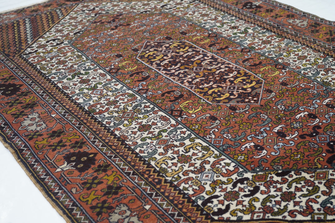 Tribal Ghashgai Rug 4'3'' x 6'0'