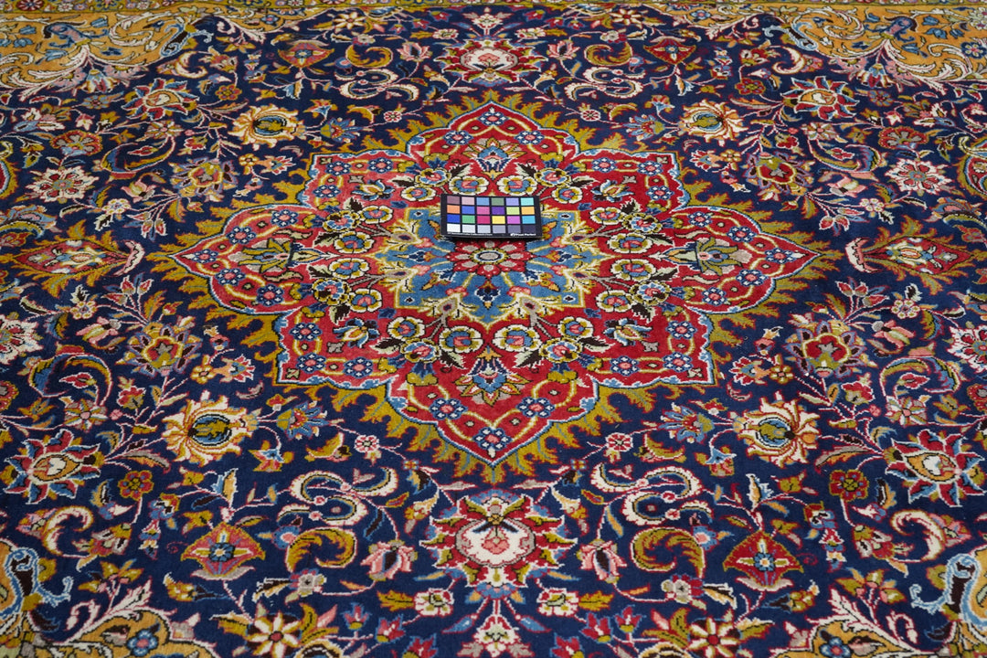 Extremely Fine Persian Qum Rug 7' x 10'