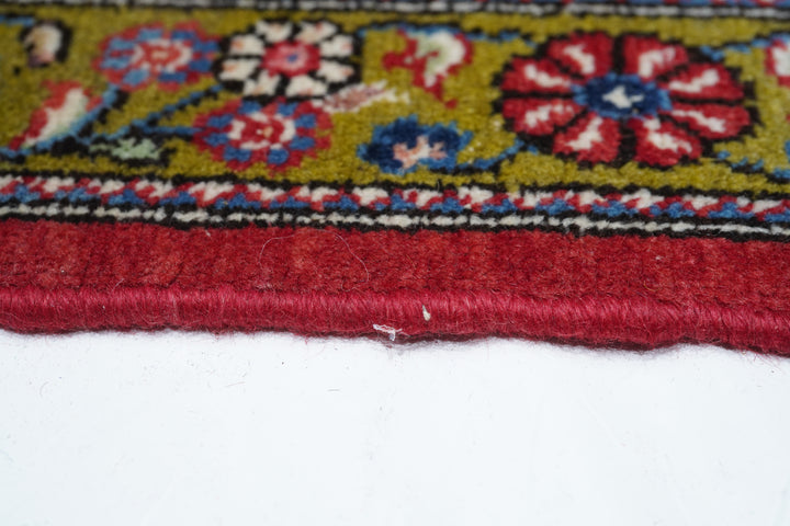 Extremely Fine Persian Qum Rug 7' x 10'