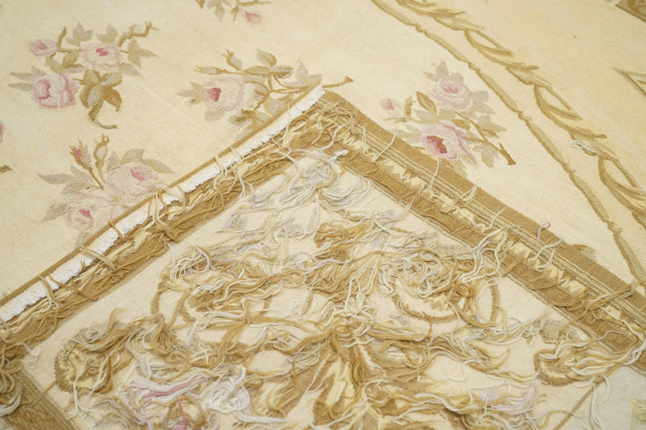 Aubusson Rug 6'0" x 9'0"