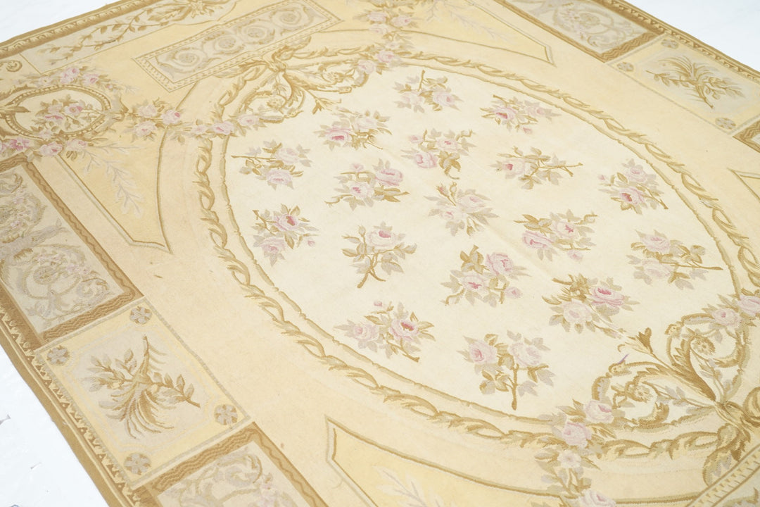 Aubusson Rug 6'0" x 9'0"