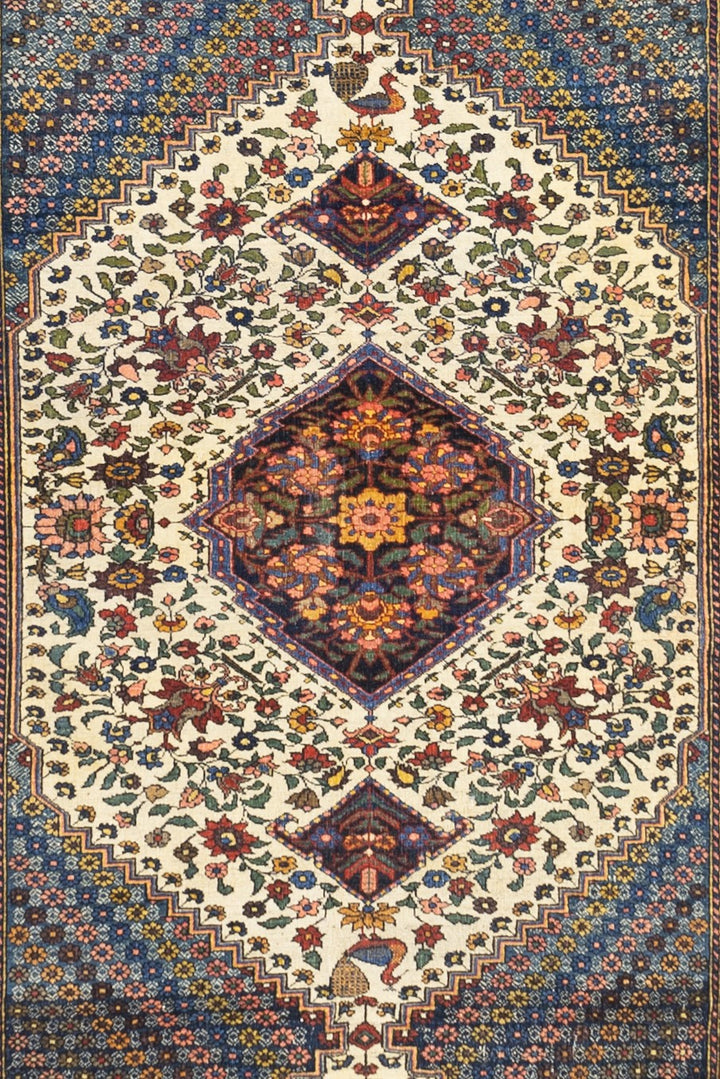 Antique Persian Bakhtiari Rug 4'6" x 6’9"