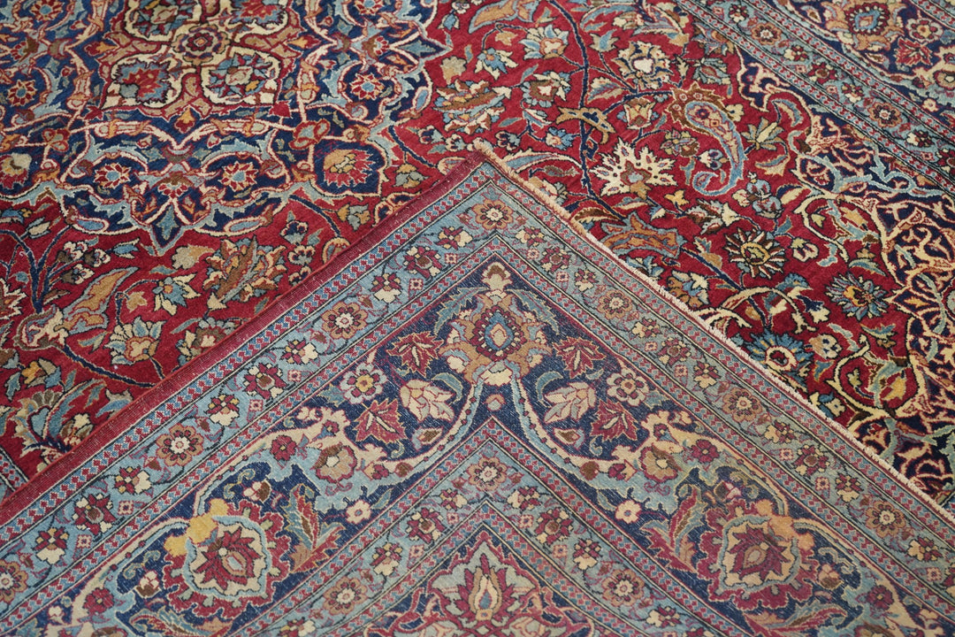 Antique Persian Isfahan Rug 4'4'' x 7'2''