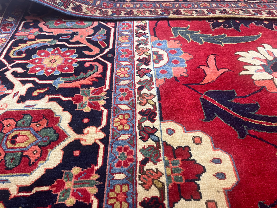 Persian Heriz Carpet 12’10” x 16’11’