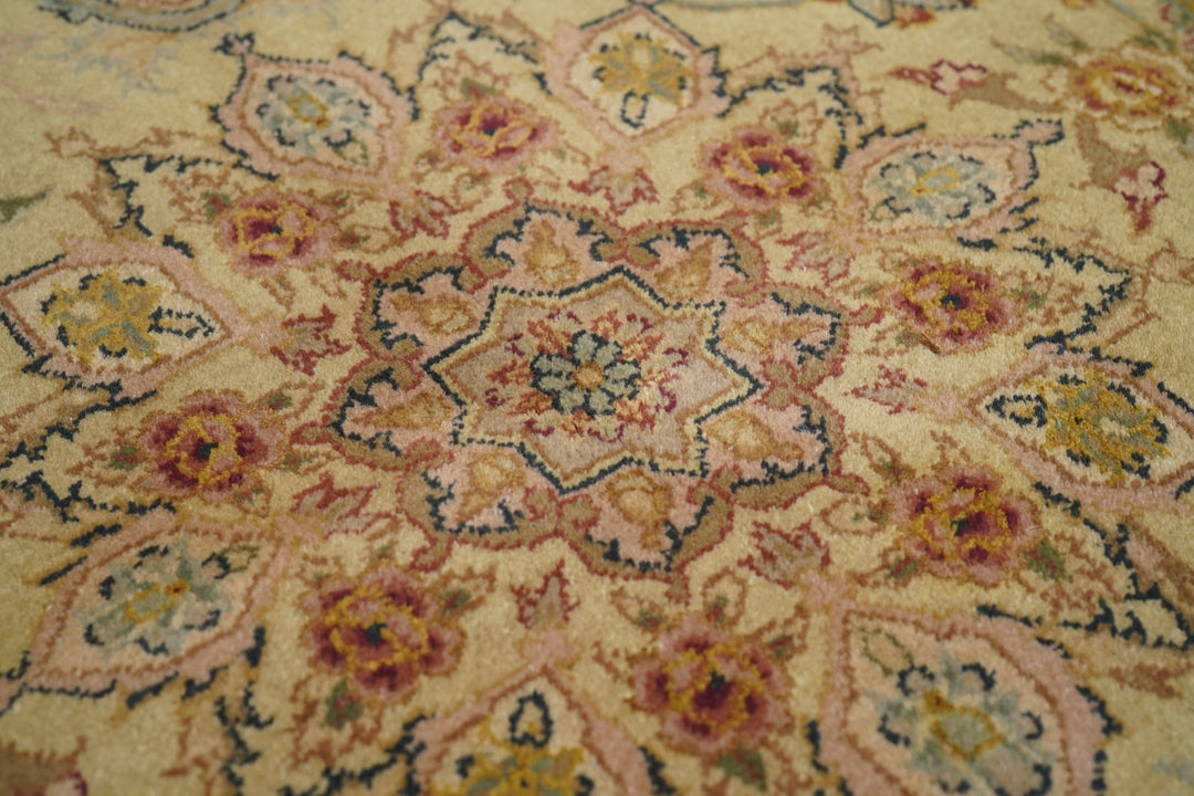 PAK Persian Tabriz Design Rug 3'9'' x 5'9''