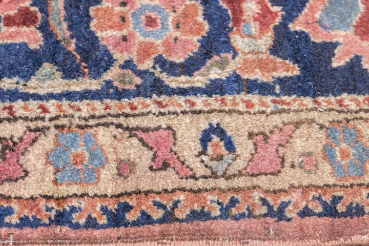 Fine Antique Persian Sarouk Rug 7’0" x 9’7”