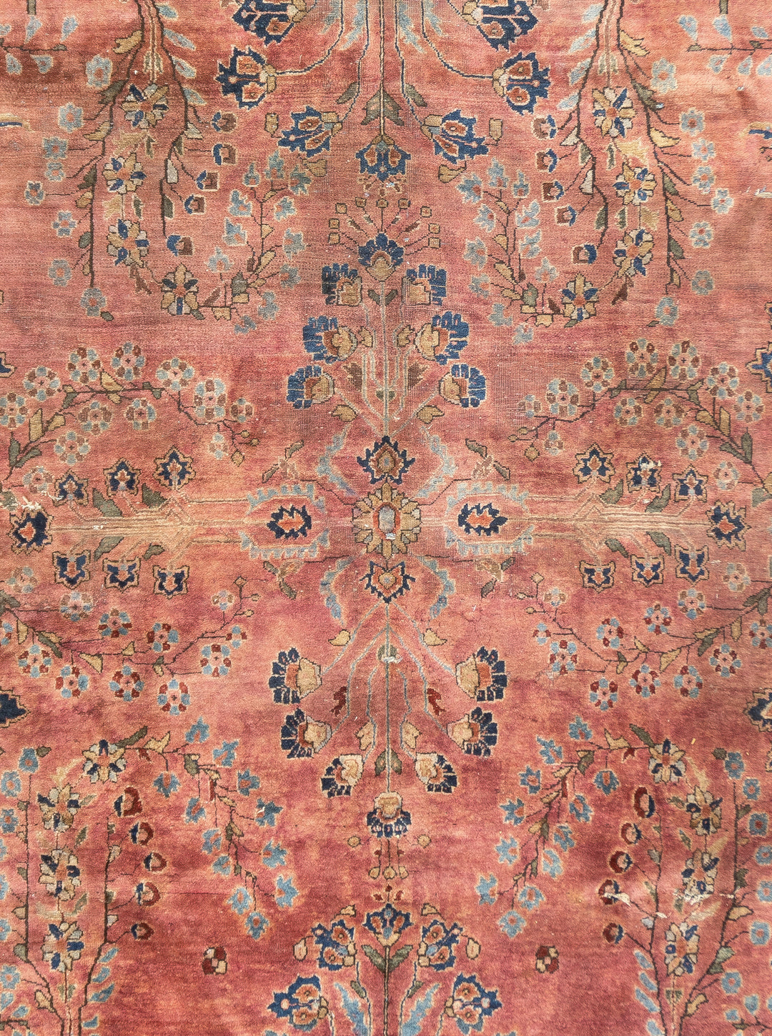 Fine Antique Persian Sarouk Rug 7’0" x 9’7”