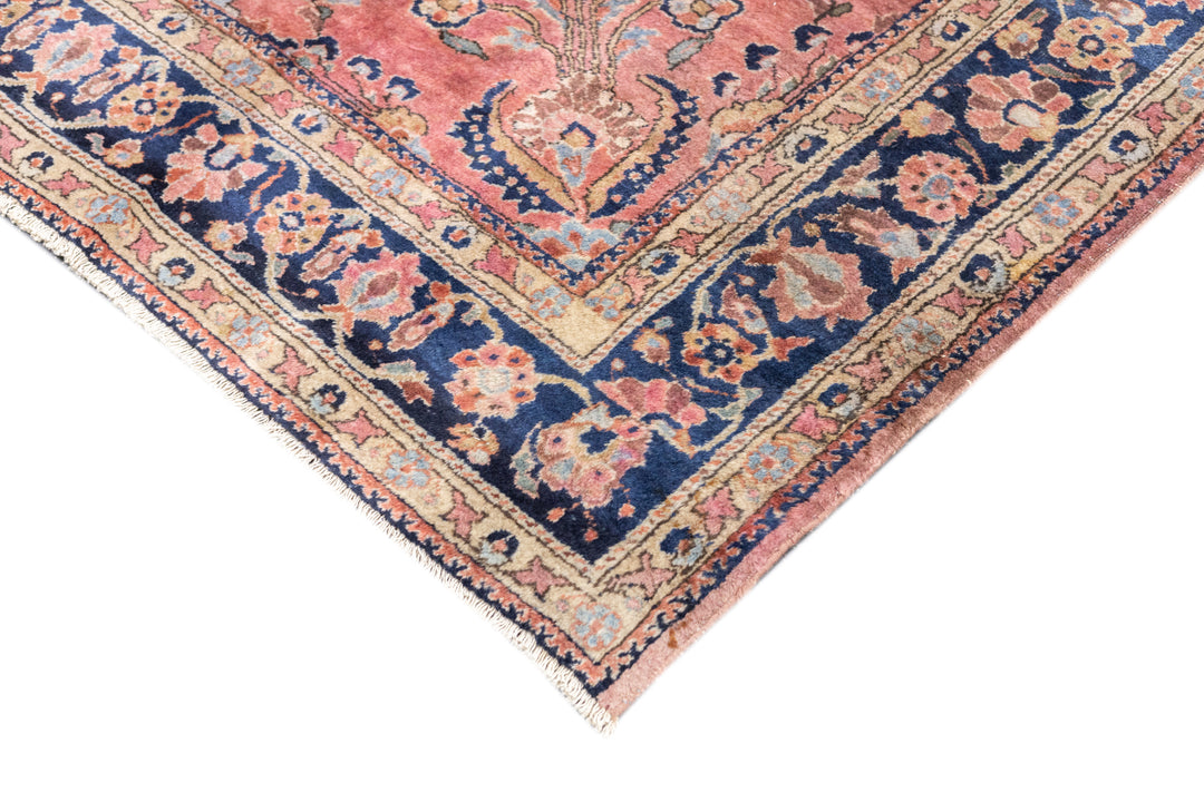 Fine Antique Persian Sarouk Rug 7’0" x 9’7”