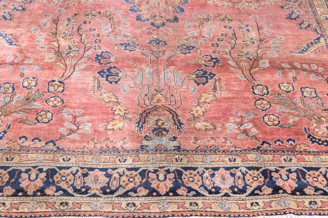 Fine Antique Persian Sarouk Rug 7’0" x 9’7”