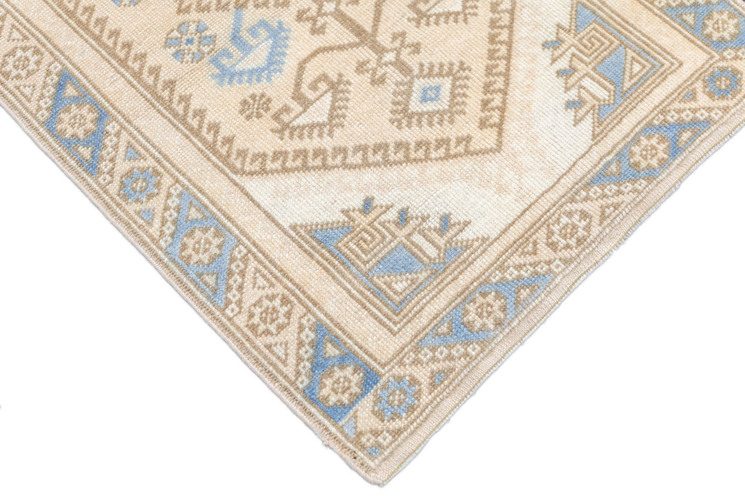 Oushak Rug 2'4'' x 3'10''