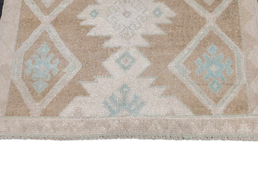 Oushak Rug 3'0" x 4'9''