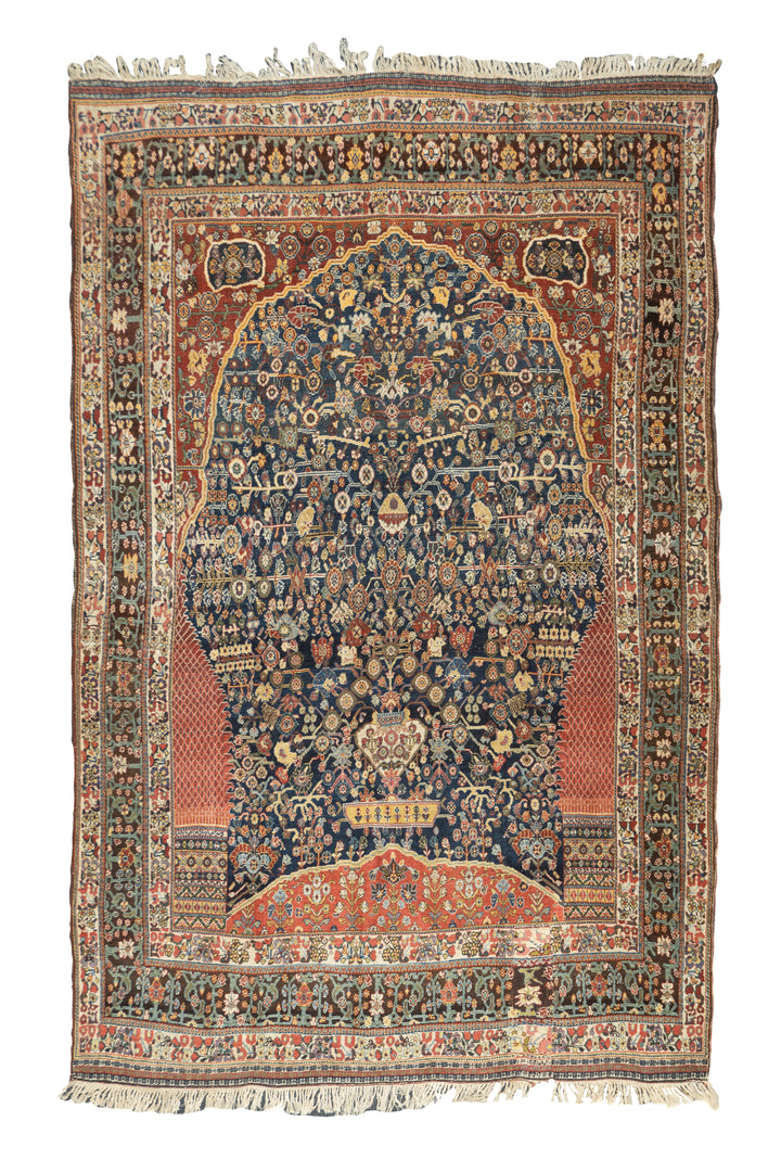 Fine Antique Persian Qashqai Rug 5'7'' x 8'10''