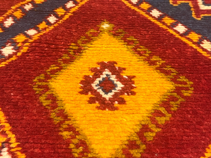 Fine Antique Moroccan Wool Rug 4’9" x 9’6”