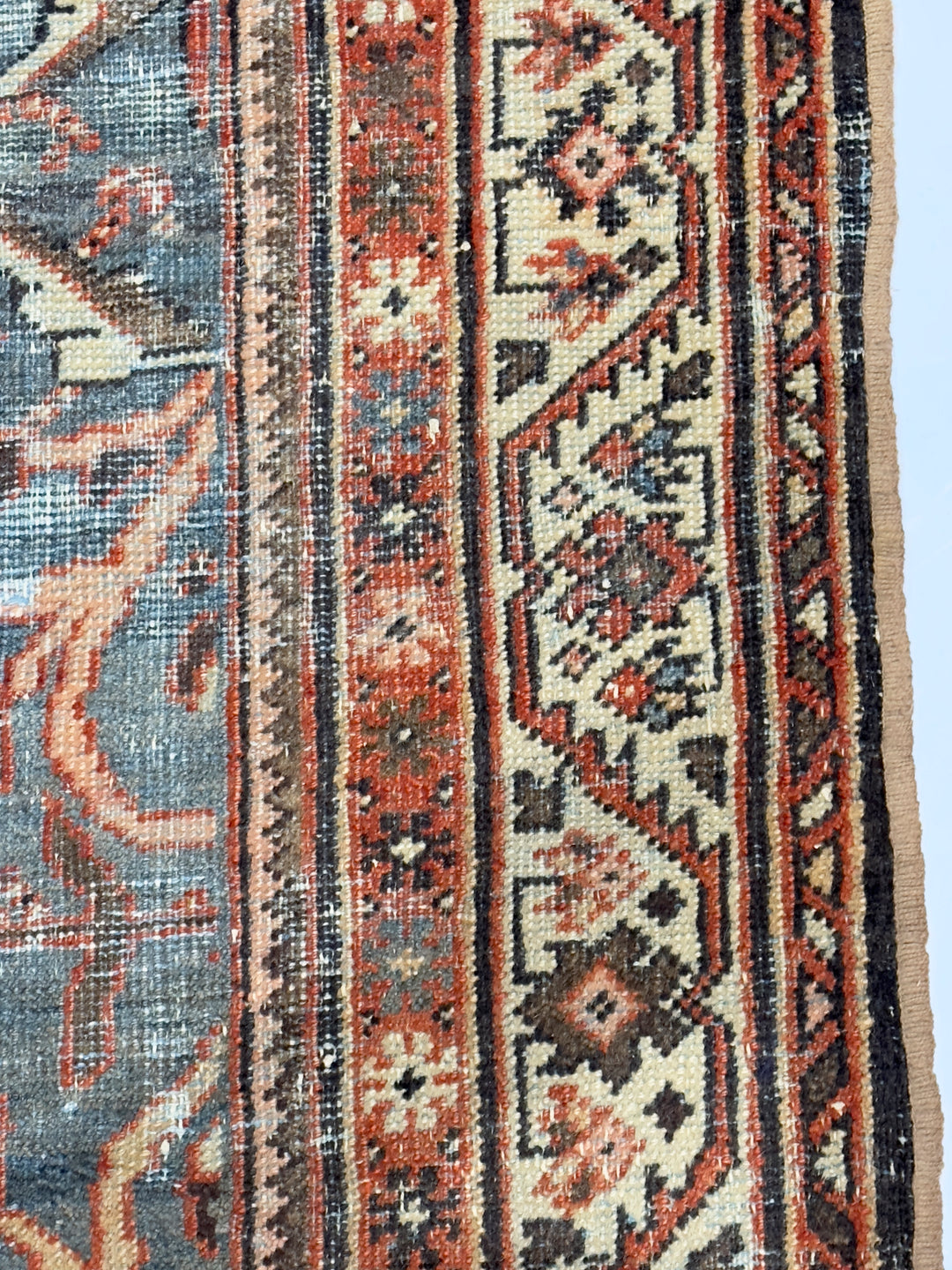 Antique Shabby Chic Persian Sultanabad Mahal Rug 5’5” x 9’5”