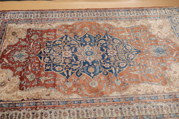 Antique Fine and Rare Persian Heriz Rug 4'7" x 6’6"