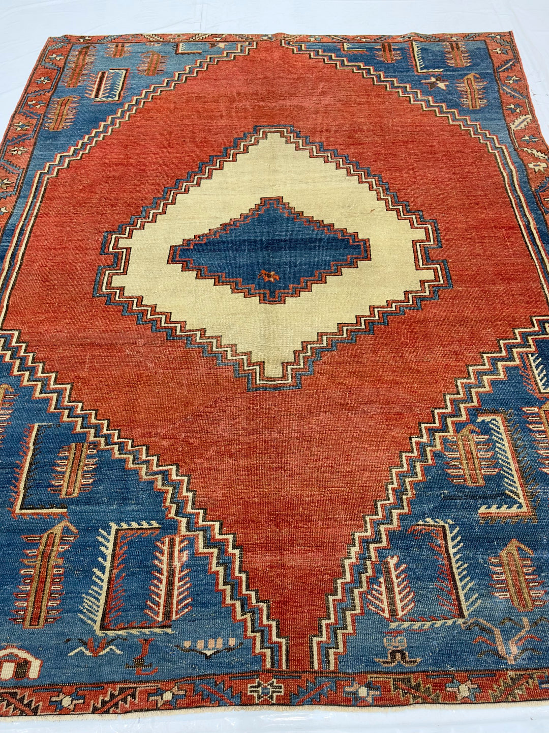 Antique Bakhshayesh Rug 6' x 8’2”