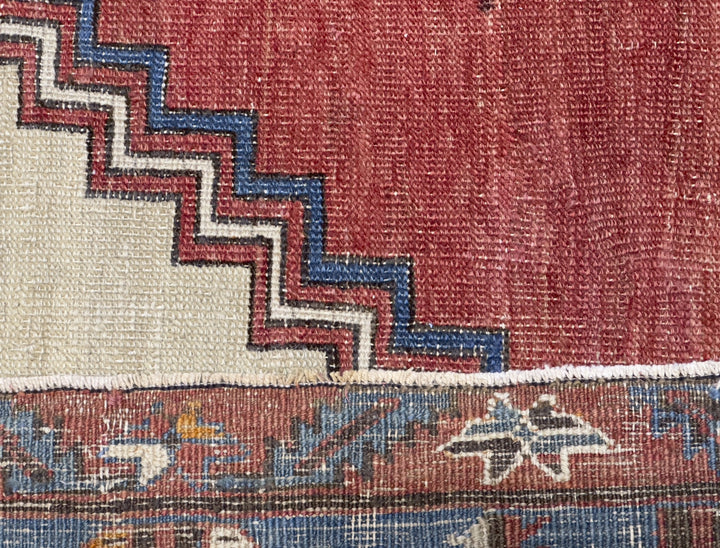 Antique Bakhshayesh Rug 6' x 8’2”