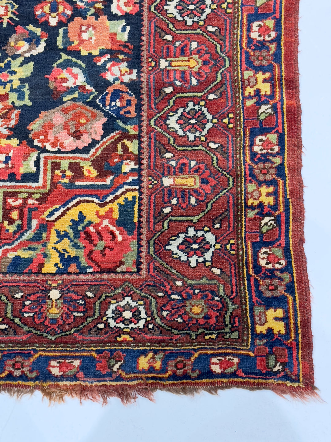 Antique Persian Bakhtiari Rug 4'3" x 6’9"