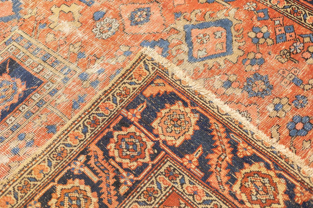 Fine Antique Persian Heriz 9'5" x 13'2"