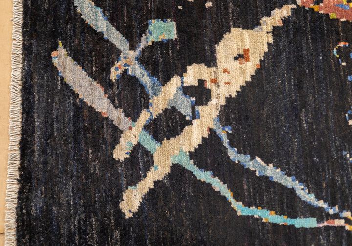 Fine Contemporary Wool Rug 4'0" x 5'10"