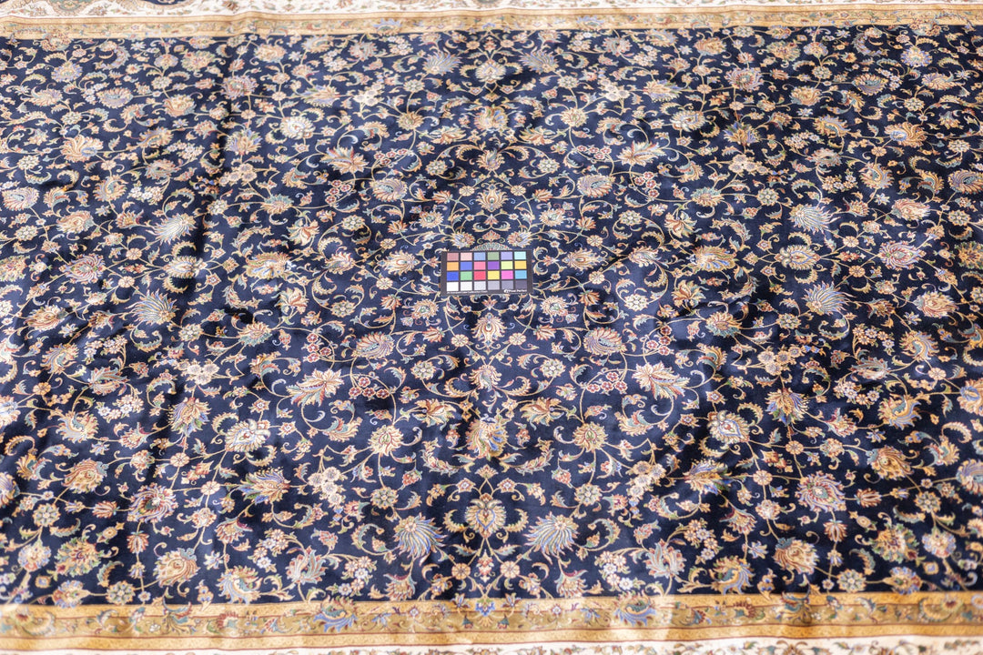 Traditional Silk Persian Design Rug 6'4" x 9'7"