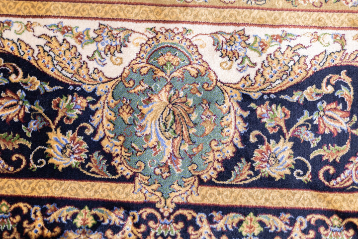 Persian Design Rug 5'1" x 7'7''