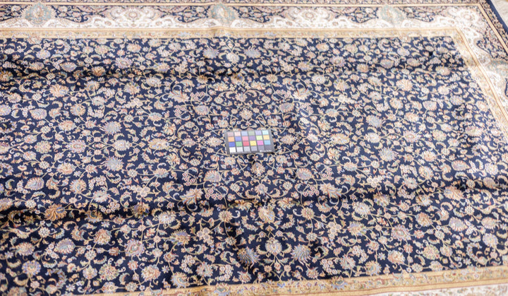 Persian Design Rug 5'1" x 7'7''