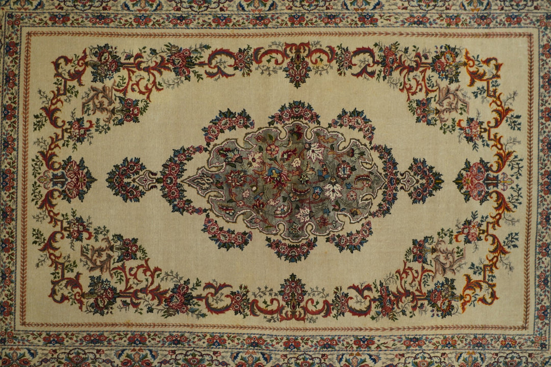 Extremely Fine Antique Persian Tehran Rug Wool with all design in Silk 4'5'' x 6'8''