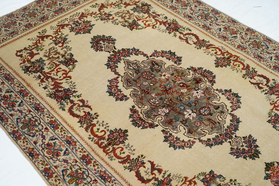 Extremely Fine Antique Persian Tehran Rug Wool with all design in Silk 4'5'' x 6'8''