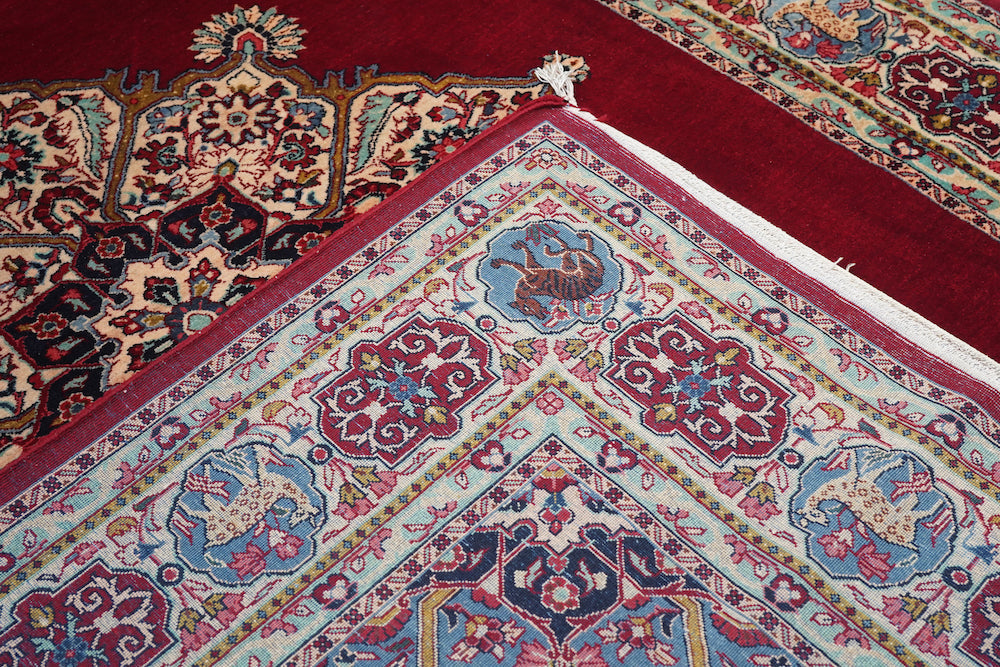 Fine Antique Persian Sarouk Rug 7' x 10'9''