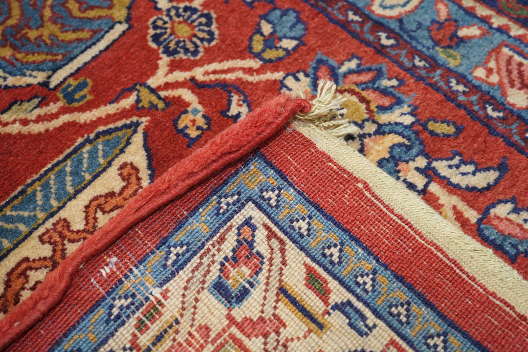 Fine Antique Persian Sarouk Rug 6'11'' x 10'11''