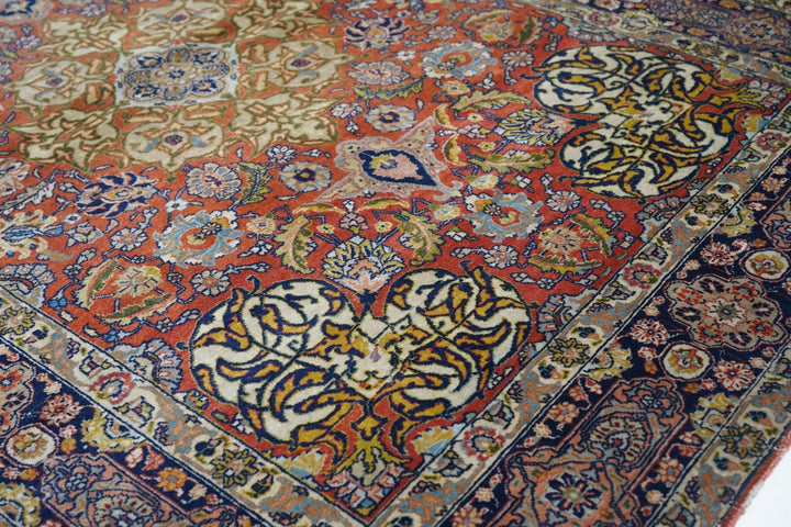 Fine Antique Persian Isfahan Rug 4'6'' x 6'7''