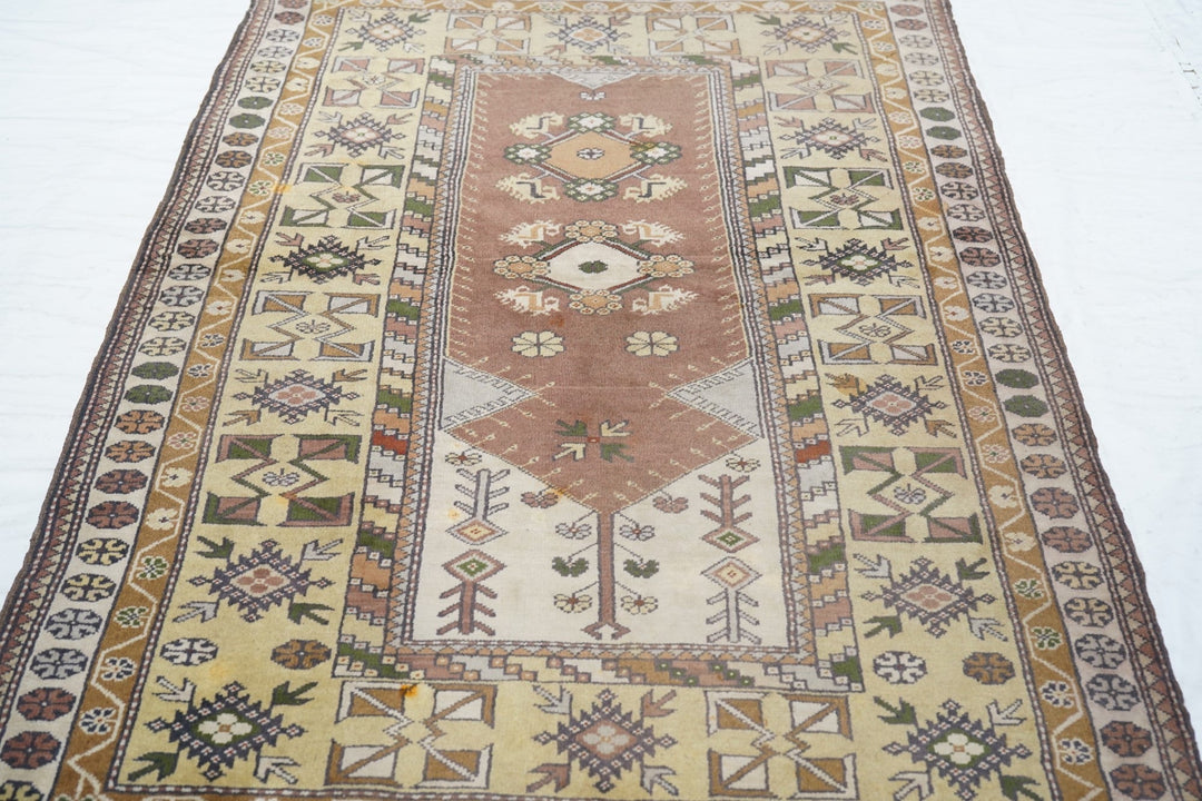 Turkish Rug 4'0"x 6'6''