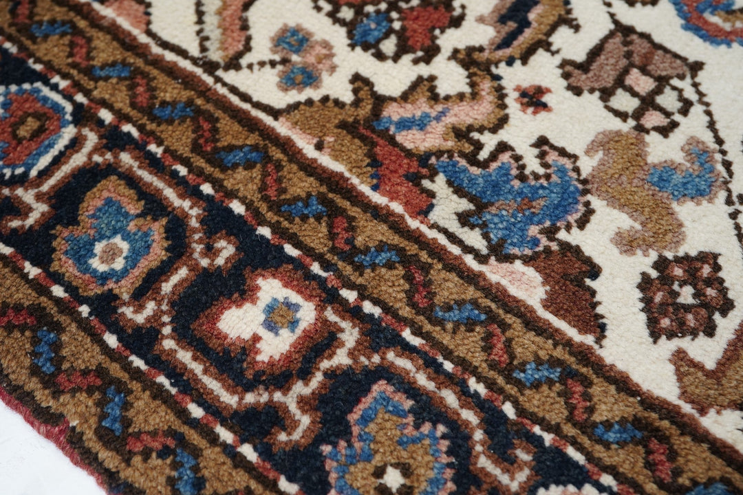 Vintage Heriz Rug 3'5'' x 6'6''