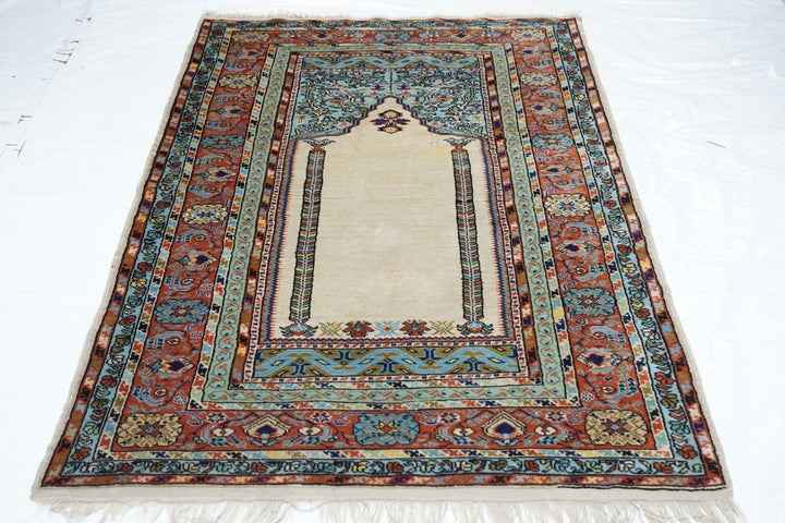 Vintage Turkish Rug 4'1'' x 6'7''