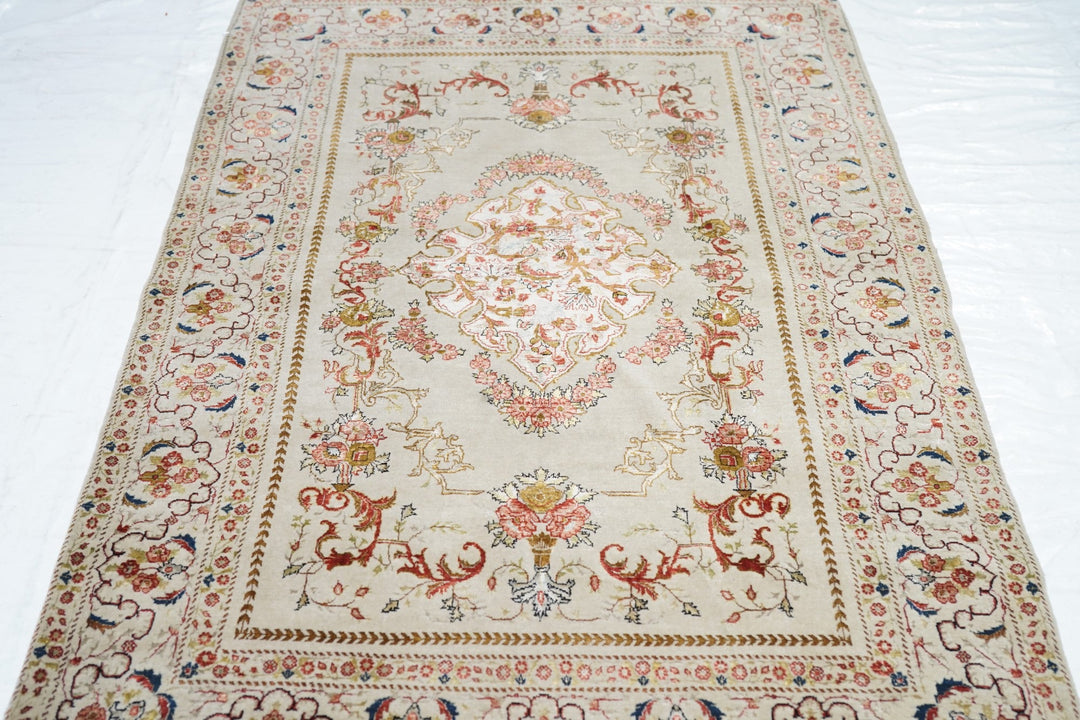 Extremely Fine Antique Persian Tehran Rug. Wool With all Design in Silk 3'4'' x 5'6''