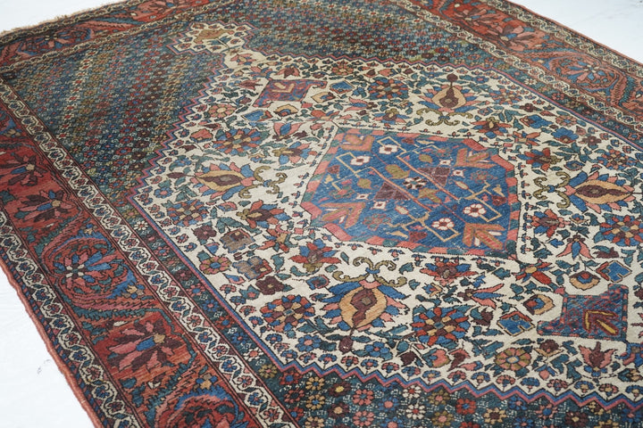 Antique Bakhtiari Rug 6'8'' x 10'3''