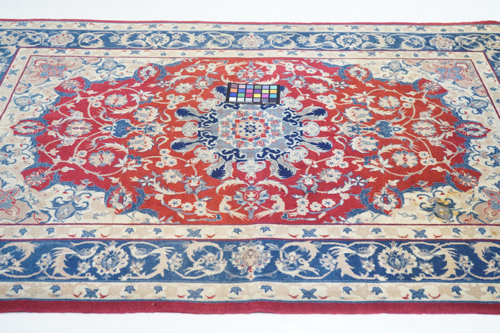 Vintage Persian Isfahan Rug 4'0'' x 6'0''