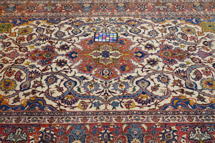 Vintage Isfahan Rug 4'10'' x 7'2''