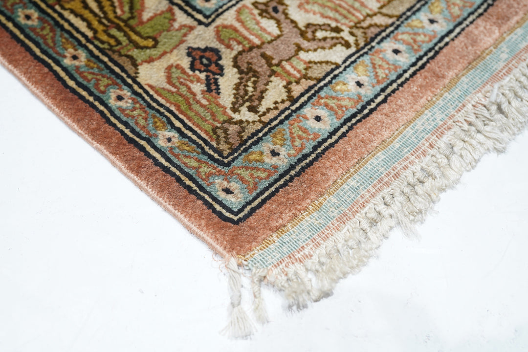 Keshmiri Rug 6'6'' x 9'6''