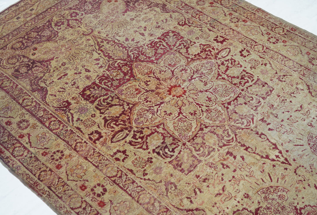 Antique Sivas Rug 4'3'' x 6'5''