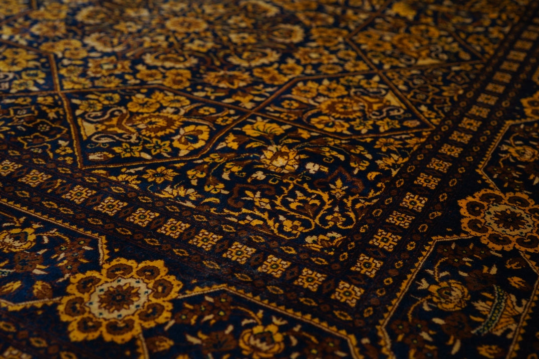 Extremely Fine Persian Silk Qum Rug 3'2'' x 5'2''