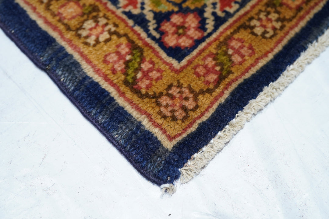 Vintage Turkish Rug 5'3'' x 7'8''